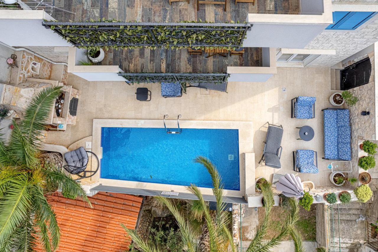 Villa Capitis In The Center- Luxury Apartment With Swimming Pool Hvar Town Exterior photo