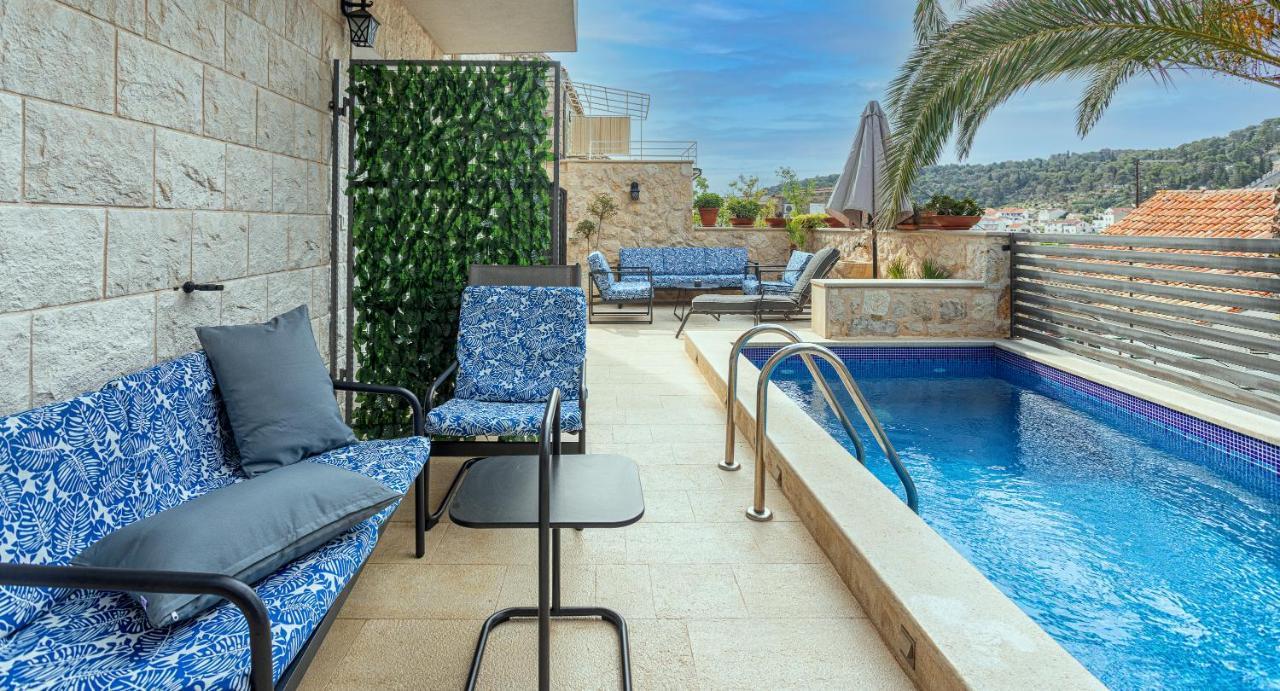 Villa Capitis In The Center- Luxury Apartment With Swimming Pool Hvar Town Exterior photo